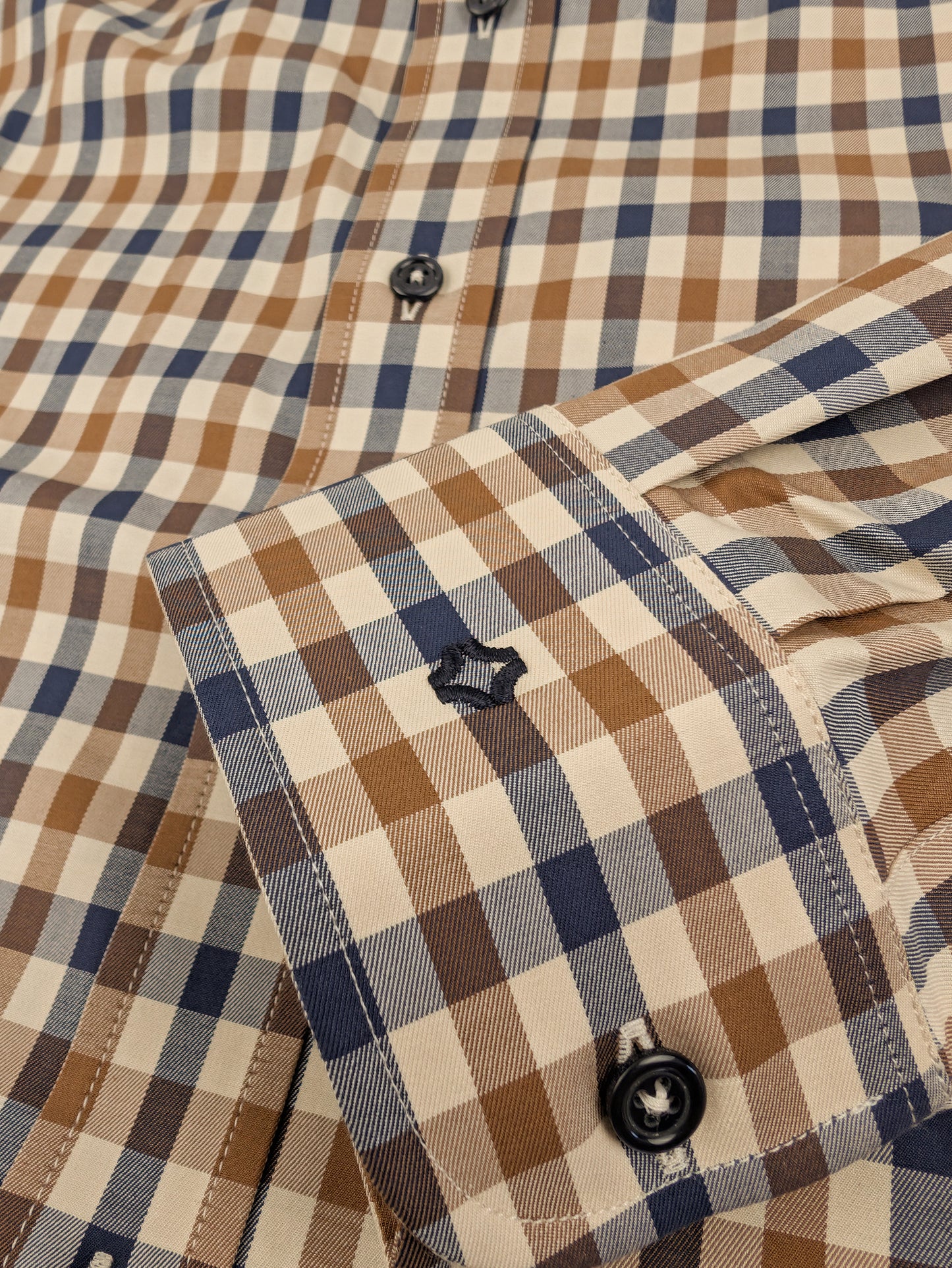 Camisa Vouga Xadrez Castanho