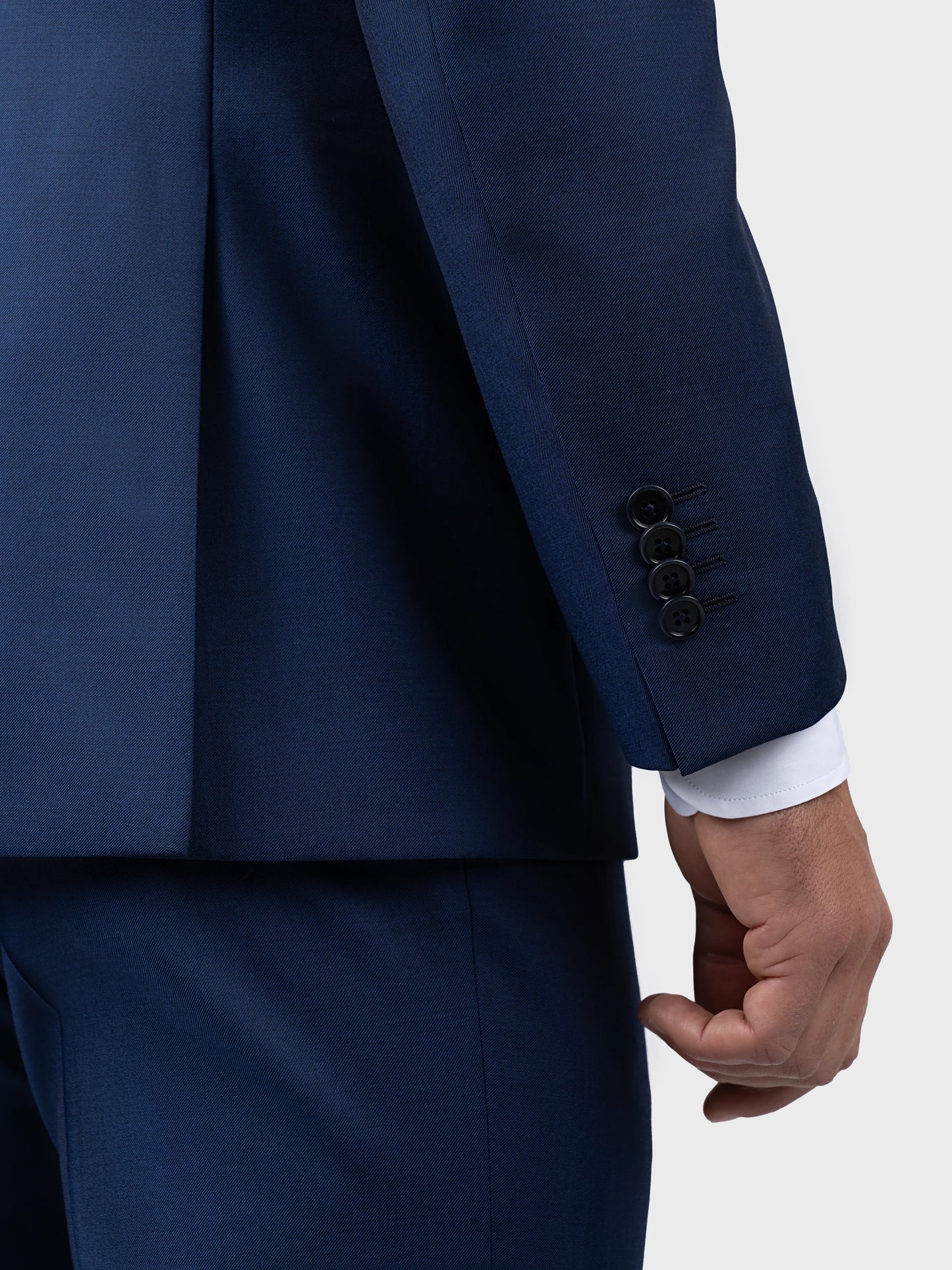 A8102 Porto Suit